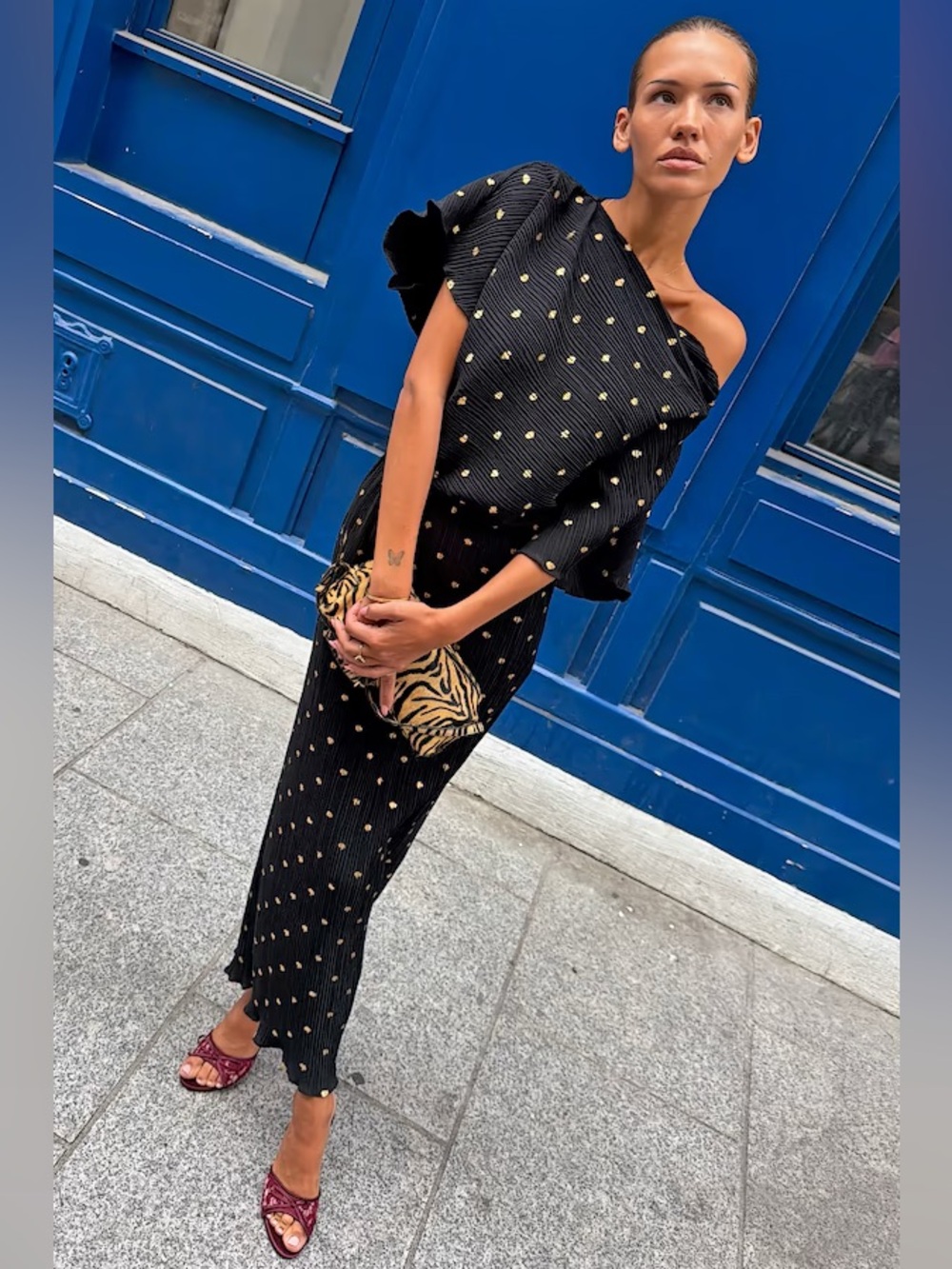 New Never Fully Dressed black Tilly plisse dress with gold flecks